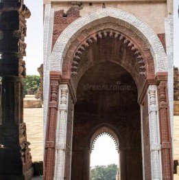 भारतीयों से लेकर विदेशी तक, सबका फेवरिट बना दिल्ली का ये मॉन्यूमेंट, क्या आप कभी गए हैं देखने