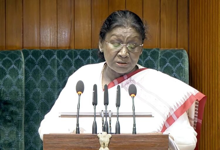 संसद में राष्ट्रपति का अभिभाषण, कहा ‘ऑपरेशन सिंदूर’ में विश्व ने देखा भारतीय सेना का पराक्रम, मिशन सुदर्शन चक्र पर हो रहा है काम