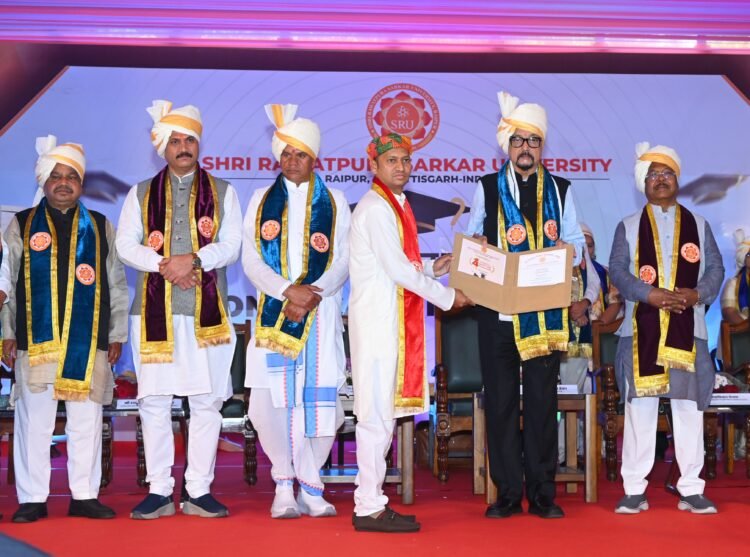 राज्यपाल श्री रावतपुरा विश्वविद्यालय के चतुर्थ दीक्षांत समारोह में हुए शामिल,कहा-ज्ञान का उपयोग देश एवं समाज के लिए होना चाहिए