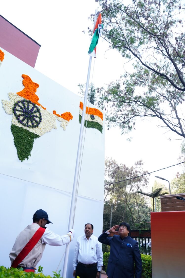 एनएमडीसी ने सम्पूर्ण भारत में 77वां गणतंत्र दिवस मनाया