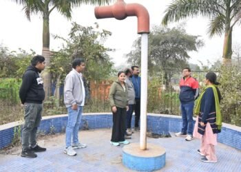 ​निगम आयुक्त ने जोन-5 के सार्वजनिक स्थलों का किया औचक निरीक्षण