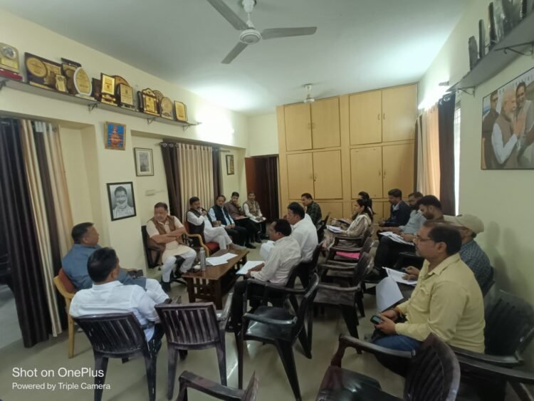 किसी भी वार्ड में जल संकट की स्थिति निर्मित ना हो, विकास कार्यों की गति और तेज करें – सुनील सोनी