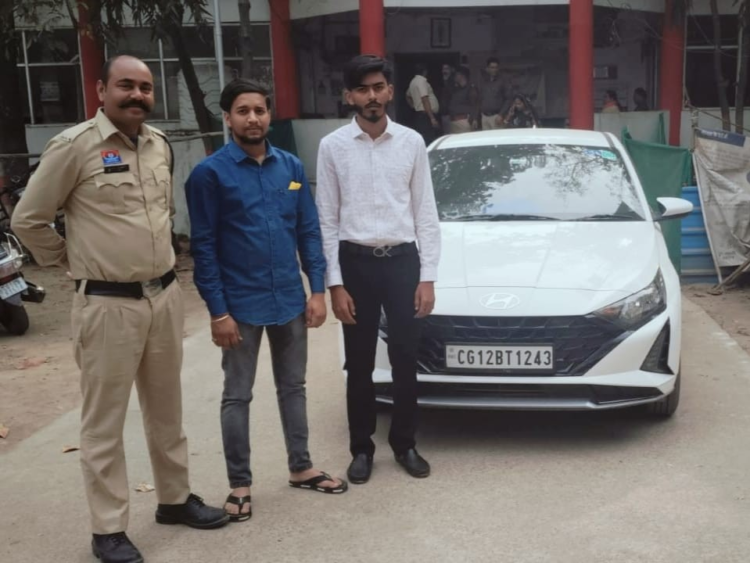 खतरनाक कार स्टंट करने वालों पर पुलिस की कार्यवाही