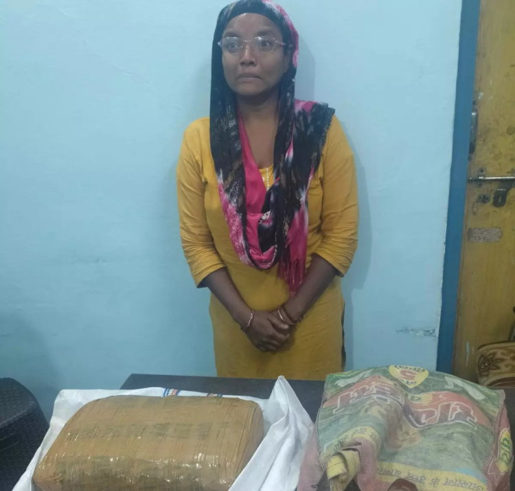 नशे के खिलाफ कार्रवाई, 3.7 किलो गांजा के साथ महिला गिरफ्तार