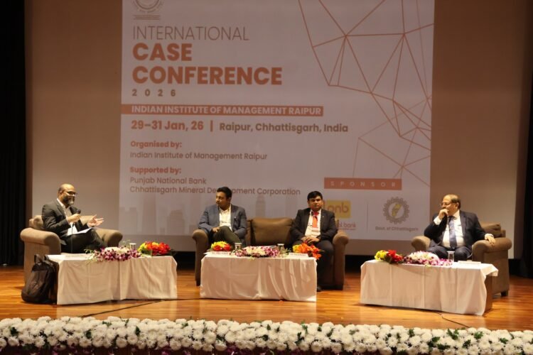 आईआईएम रायपुर में अंतरराष्ट्रीय केस सम्मेलन 2026 का आगाज़, शिक्षा, उद्योग और नीति जगत के दिग्गज जुटे