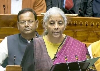 बजट 2026 में इन्फ्रास्ट्रक्चर पर सरकार ने फोकस बढ़ाया, पूंजीगत खर्च का लक्ष्य 12.2 लाख करोड़ रुपए किया