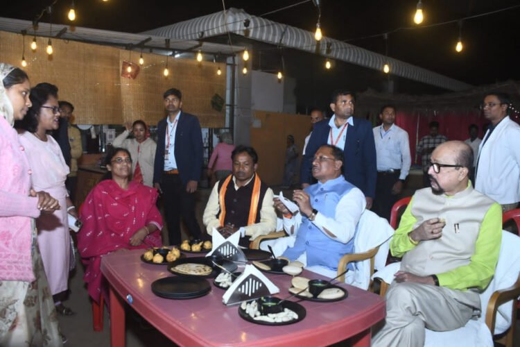 राज्यपाल और मुख्यमंत्री ने केशकाल में सड़क उन्नयन कार्य का लिया जायजा,गुणवत्ता पूर्ण निर्माण के दिए निर्देश