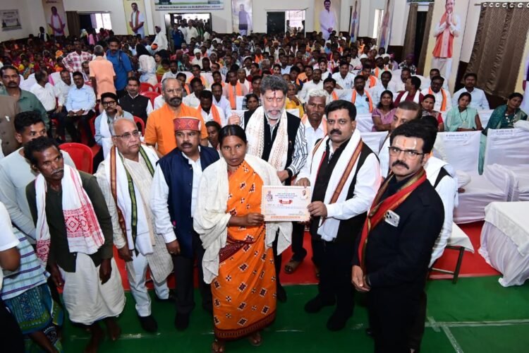 जगदलपुर के वृहद किसान सम्मेलन में उप मुख्यमंत्री विजय शर्मा हुए शामिल,कृषक उन्नति योजनांतर्गत बस्तर जिले के 40 हजार से ज्यादा किसानों को मिले 205.95 करोड़ रूपए