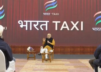 अमित शाह ने भारत टैक्सी के सारथियों के साथ किया संवाद, कहा-जो श्रम कर रहा है, उसे ही मुनाफा मिलना चाहिए