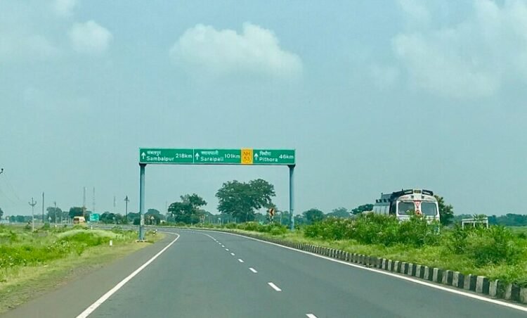 राजधानी के लाभांडी से सरोना तक सर्विस लेन चौड़ीकरण को मिली मंजूरी