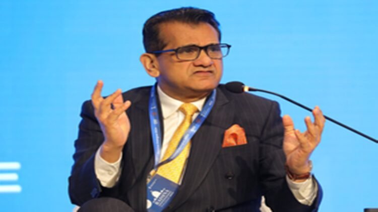 एआई में आत्मनिर्भरता का आह्वान: Amitabh Kant बोले- भारत और विकासशील देश बनाएं अपने LLM