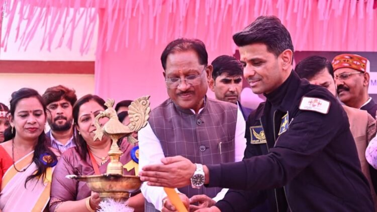 मुख्यमंत्री ने अंतरिक्ष संगवारी कार्यक्रम के तहत प्रदेश के पहले अंतरिक्ष केंद्र का किया शुभारंभ,मुख्यमंत्री साय ने कहा-अंतरिक्ष केंद्र बनेगी युवा सपनों को पूरा करने की प्रयोगशाला