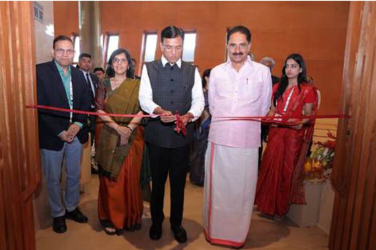 कर्मचारी राज्य बीमा निगम (ईएसआईसी) ने अपने 75वें  स्थापना वर्ष के उत्सवों का शुभारंभ किया