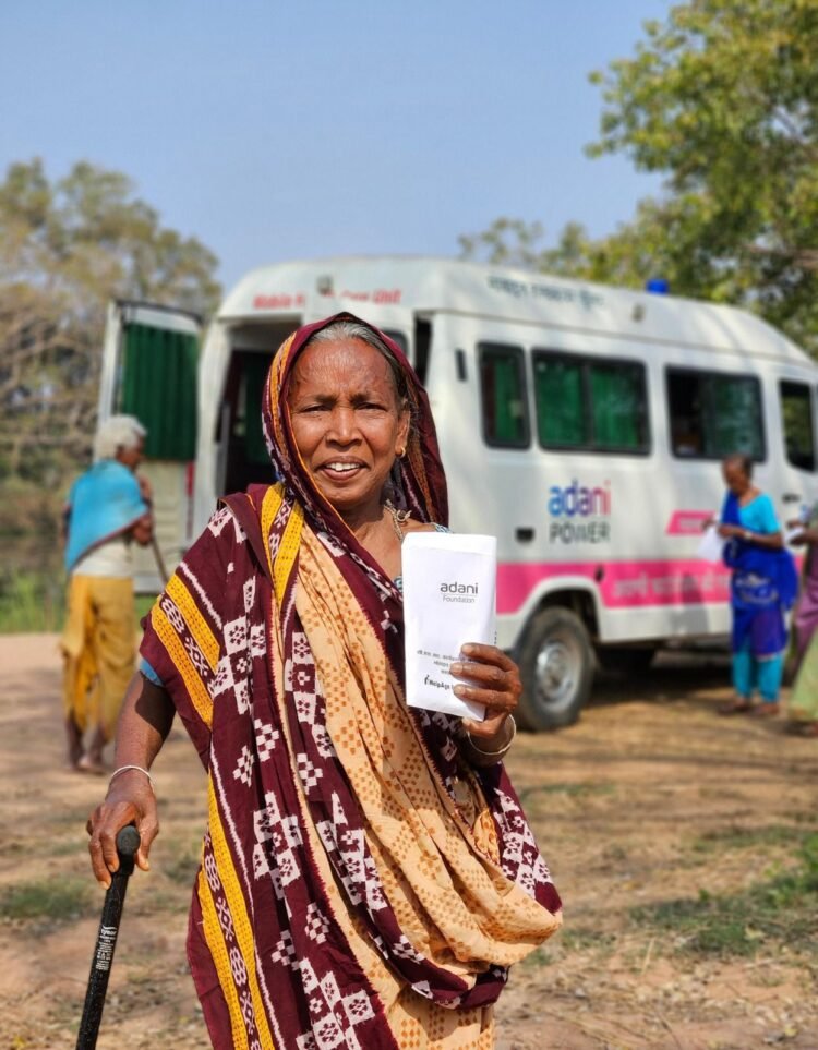 अदाणी फाउंडेशन की बड़ी उपलब्धि: 41 गाँवों में 36,000 से अधिक ग्रामीणों को मिली निःशुल्क स्वास्थ्य सेवाएँ