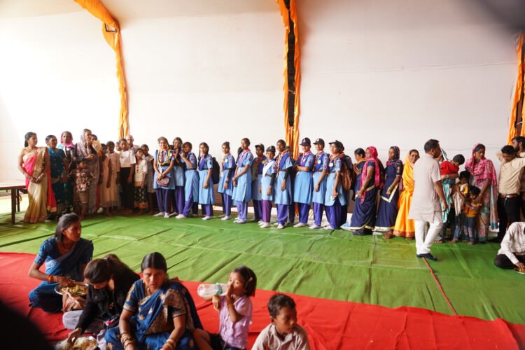 राजिम भक्तिन माता भोग भंडारा में पहले दिन हजारों श्रद्धालुओं ने ग्रहण किया प्रसाद