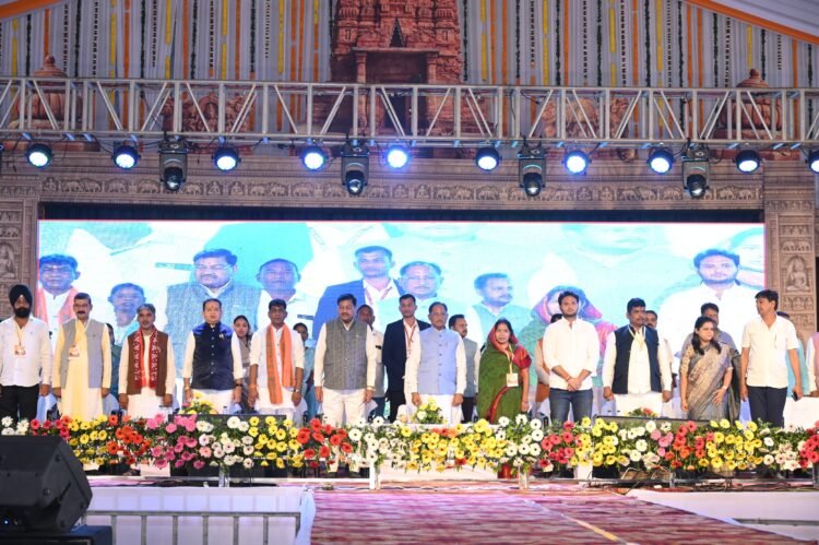 मुख्यमंत्री विष्णु देव साय ने किया तीन दिवसीय सिरपुर महोत्सव का शुभारंभ,बोले-सिरपुर को अंतरराष्ट्रीय पर्यटन केंद्र बनाने की दिशा में सरकार प्रतिबद्ध