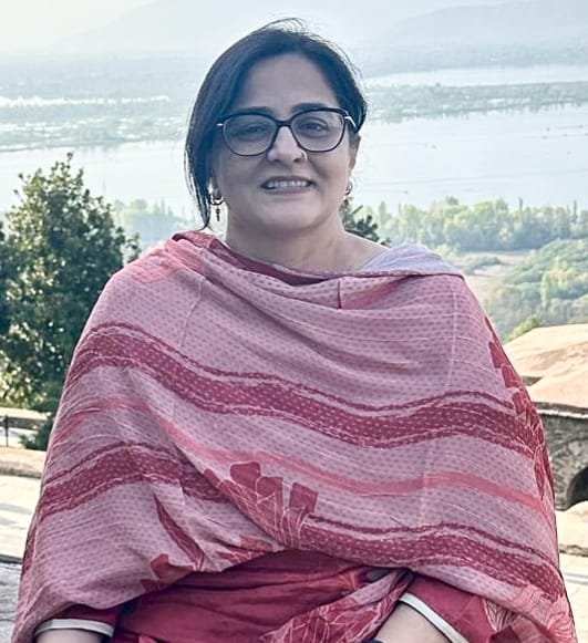 प्रो. (डॉ.) अभिरुचि गल्होत्रा, डीन (रिसर्च), एम्स रायपुर को एम्स जम्मू की संस्थान निकाय (Institute Body) के सदस्य के रूप में नामित किया गया