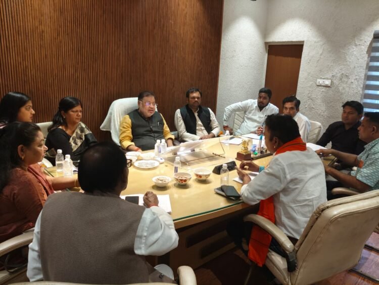 रायपुर दक्षिण विधानसभा क्षेत्र के वार्डों में विधायक निधि मद के कार्यादेश के दो वर्ष बाद भी लंबित, विधायक सुनील सोनी ने गहन नाराजगी व्यक्त कर दिए सख्त निर्देश