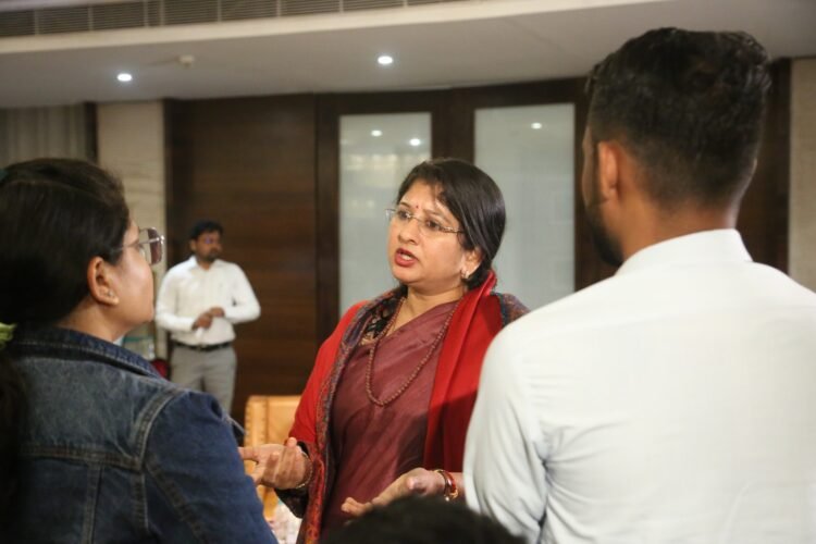 आयोग ने बच्चों के जोखिम भरे कृत्य को नियंत्रित करने के लिए अनुशंसा की