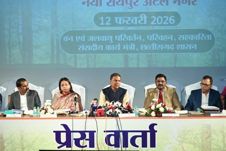 हाथी द्वंद्व को रोकने के लिए हाथी मित्र दल बनाया गया,वनमंत्री केदार कश्यप ने कहा-छत्तीसगढ़ में बाघों की संख्या में हुई वृद्धि