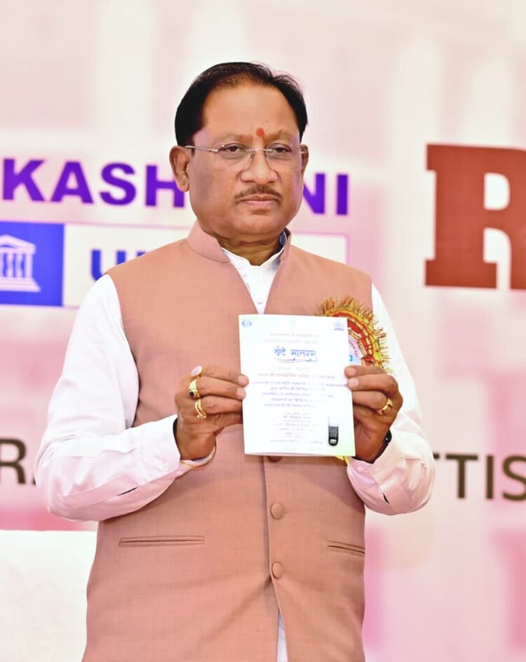 मुख्यमंत्री विश्व रेडियो दिवस के अवसर पर आयोजित कार्यक्रम में हुए शामिल,बोले- रेडियो की विश्वसनीयता और एआई की गति मिलकर जनसेवा को बनायेंगे अधिक सशक्त