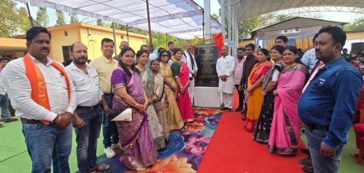 पीएम श्री स्वामी आत्मानंद विद्यालय का वार्षिक वार्षिक उत्सव एवं प्रार्थना शेड लोकार्पण कार्य संपन्न