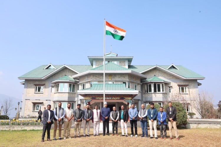 छत्तीसगढ़ के मीडिया दल ने सिक्किम के राज्यपाल से मुलाकात की