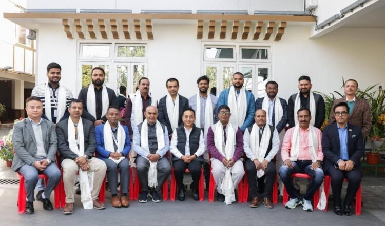 छत्तीसगढ़ के मीडिया दल ने मिन्तोकगांग में मुख्यमंत्री से शिष्टाचार भेंट की