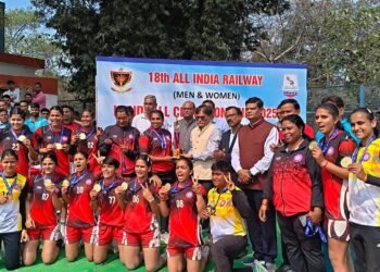 वाराणसी में 18वीं अखिल भारतीय अंतर रेलवे हैंडबॉल प्रतियोगिता में जीता स्वर्ण पदक