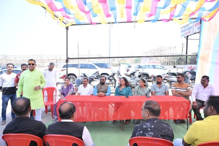 10 नए हाईमास्ट की रौशनी से जगमग होगा रावणभाठा का ऐतिहासिक दशहरा मैदान