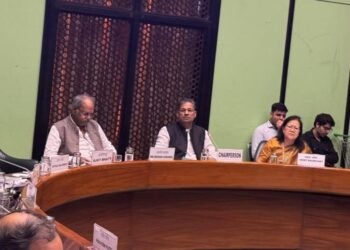 रसायन–उर्वरक स्थायी समिति में सांसद बृजमोहन अग्रवाल ने उठाए जनहित के अहम मुद्दे