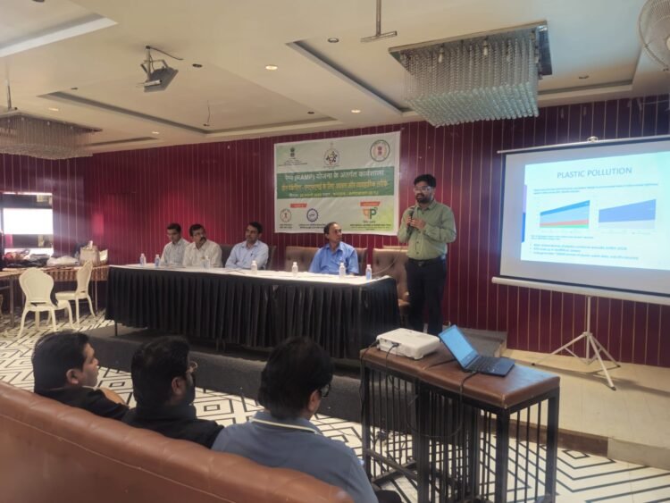 सिपेट,रायपुर द्वारा “ग्रीन पैकेजिंग: एमएसएमई के लिए अवसर और प्रथाएँ” विषय पर बलौदाबाजार में कार्यशाला का आयोजन हुआ