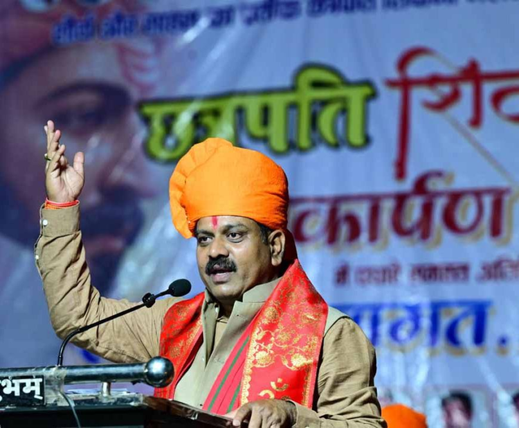 उप मुख्यमंत्री ने छत्रपति शिवाजी के प्रतिमा का किया लोकार्पण,कहा-छत्रपति शिवाजी का व्यक्तित्व व जीवन देता है राष्ट्र प्रेम की सीख