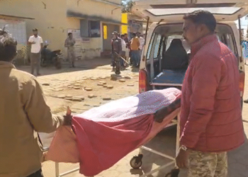 एसडीएम-नायब तहसीलदार की पिटाई से बुजुर्ग की मौत