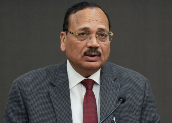 जज अपनी सीमाएं पहचानें-चीफ जस्टिस