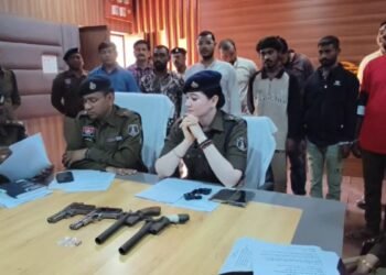 हथियार लहराकर दहशत फैलाने वाले 7 आरोपी गिरफ्तार, पिस्टल-कट्टा जब्त