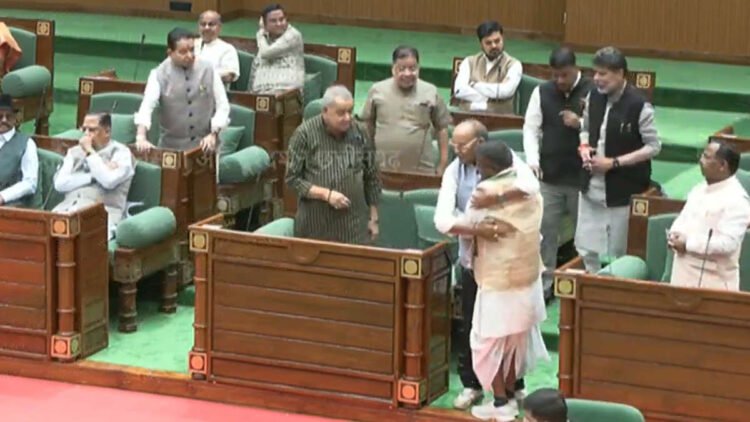 जमानत के बाद पहली बार सदन पहुंचे कवासी लखमा, सख्त शर्तों के साथ मिली उपस्थिति की अनुमति