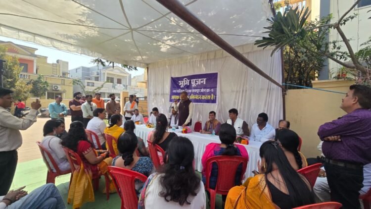 रायपुर ग्रामीण विधायक मोतीलाल साहू ने लोगों को दी विकास कार्यों की सौगात