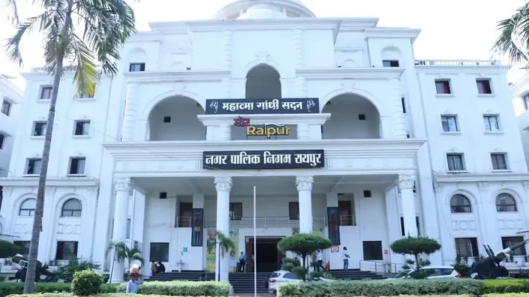 नगर निगम रायपुर के प्लेसमेंट कर्मचारियों के वेतन भुगतान में विलम्ब कंपनी की एफ डीआर राजसात जब्त