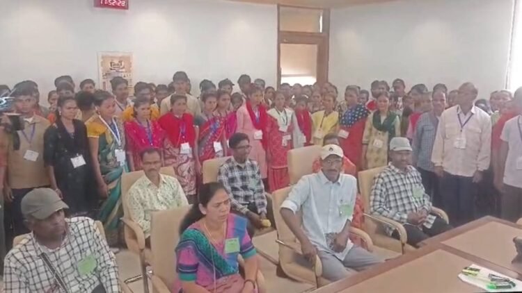 आत्मसमर्पण करने वाले नक्सली पहुचे विधानसभा की कार्यवाही देखने