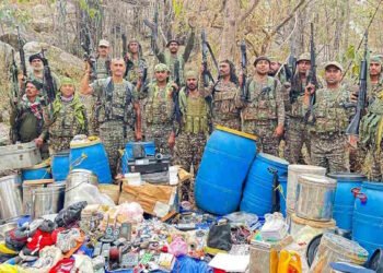 सुरक्षाबलों को मिली बड़ी सफलता, नक्सलियों का विशाल डंप बरामद किया