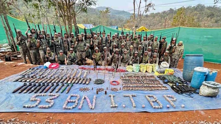 53वीं बटालियन आईटीबीपी के जवानों ने ग्राम कुमुराडी क्षेत्र में एडीपी ऑपरेशन के दौरान भारी मात्रा में किया नक्सली डंप बरामद