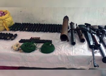 नक्सलियों की साजिश नाकाम: बड़ी मात्रा में हथियार और विस्फोटक पदार्थ बरामद