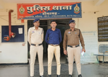 कंप्यूटर ऑपरेटर की नौकरी दिलाने के नाम पर पांच लोगों से 11 लाख की ठगी