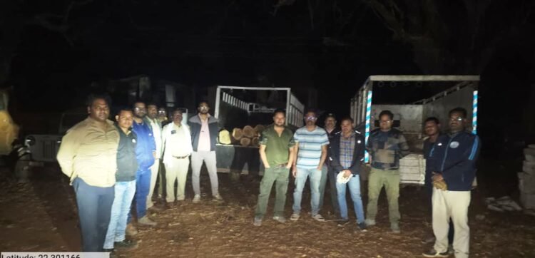 कोटा परिक्षेत्र में रात्रिकालीन गश्त में सागौन के लट्ठा जब्त