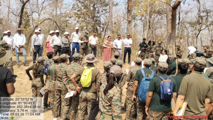 दक्षिण पूर्व मध्य रेलवे में आधुनिक तकनीक का उपयोग : रायपुर मंडल में ओएचई निरीक्षण के लिए एआई-संचालित ड्रोन की तैनाती
