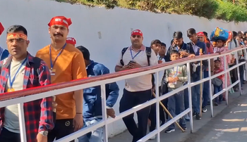 नवरात्रि के सातवें दिन देशभर से कटरा पहुंचे श्रद्धालु, वैष्णो देवी यात्रा के लिए दिखा खास उत्साह