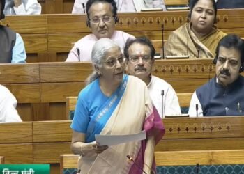 देशहित में साथ आने की बजाय हंगामा कर रहा विपक्ष : वित्त मंत्री निर्मला सीतारमण