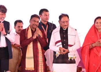 बस्तर की धरती से मातृशक्ति को बड़ा संबल : महतारी वंदन योजना की 25वीं किश्त जारी,मुख्यमंत्री साय ने कहा-महतारी वंदन योजना से मातृशक्ति को मिला आर्थिक संबल