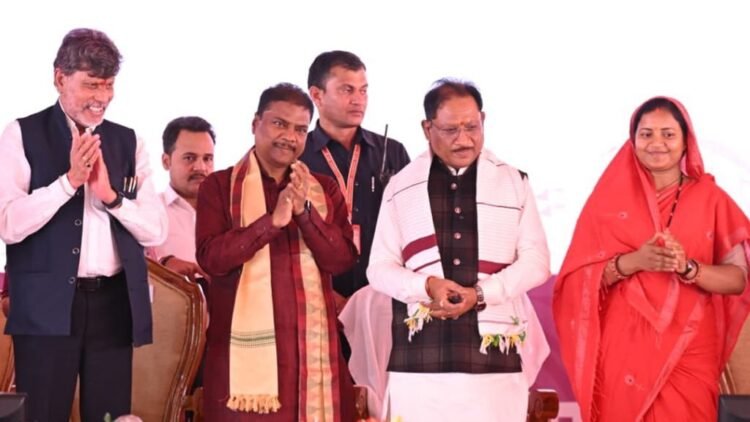 बस्तर की धरती से मातृशक्ति को बड़ा संबल : महतारी वंदन योजना की 25वीं किश्त जारी,मुख्यमंत्री साय ने कहा-महतारी वंदन योजना से मातृशक्ति को मिला आर्थिक संबल